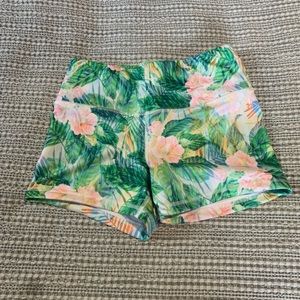 Fleo shorts medium!